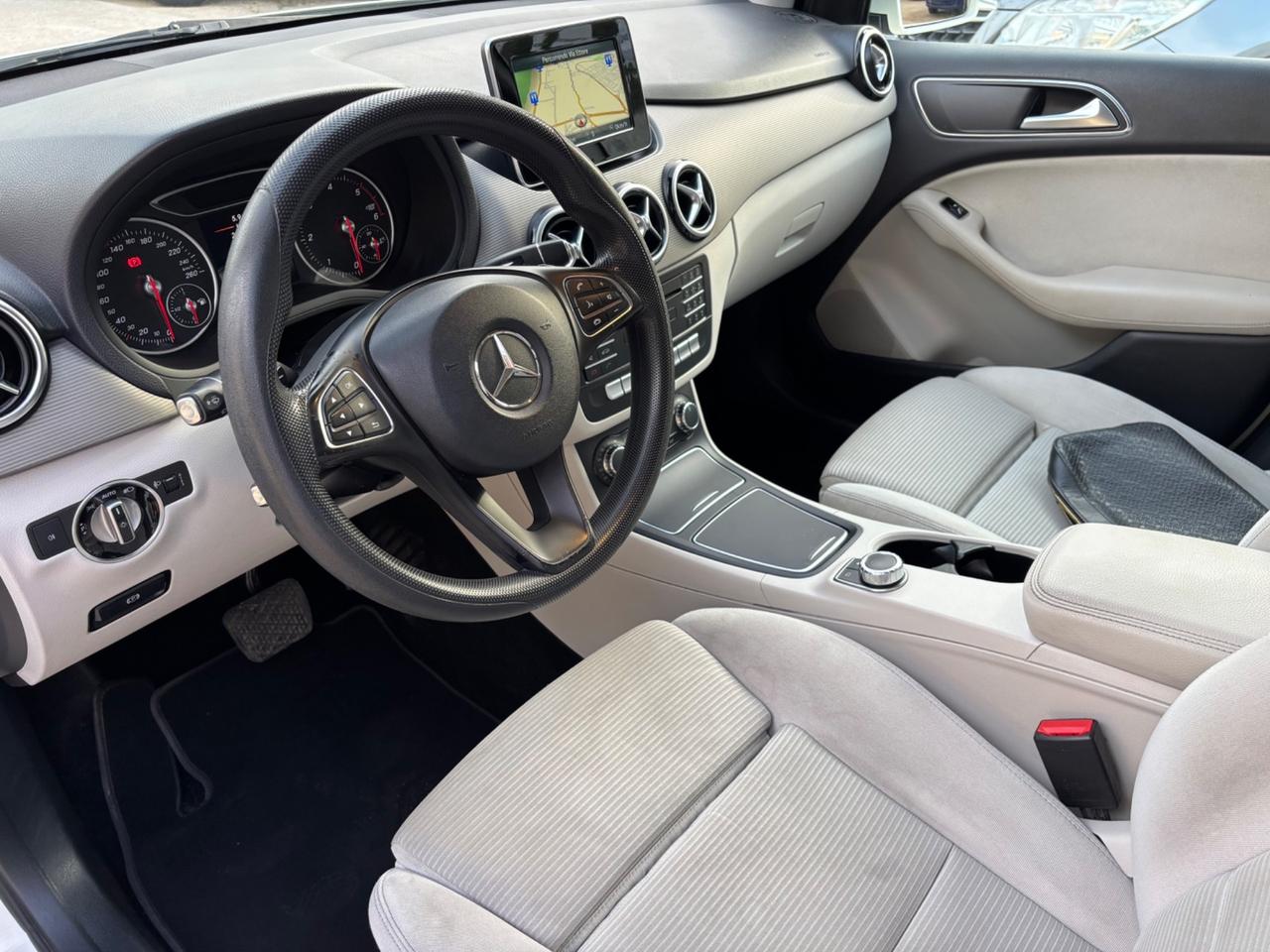 Mercedes-benz B 180 d Automatic Sport