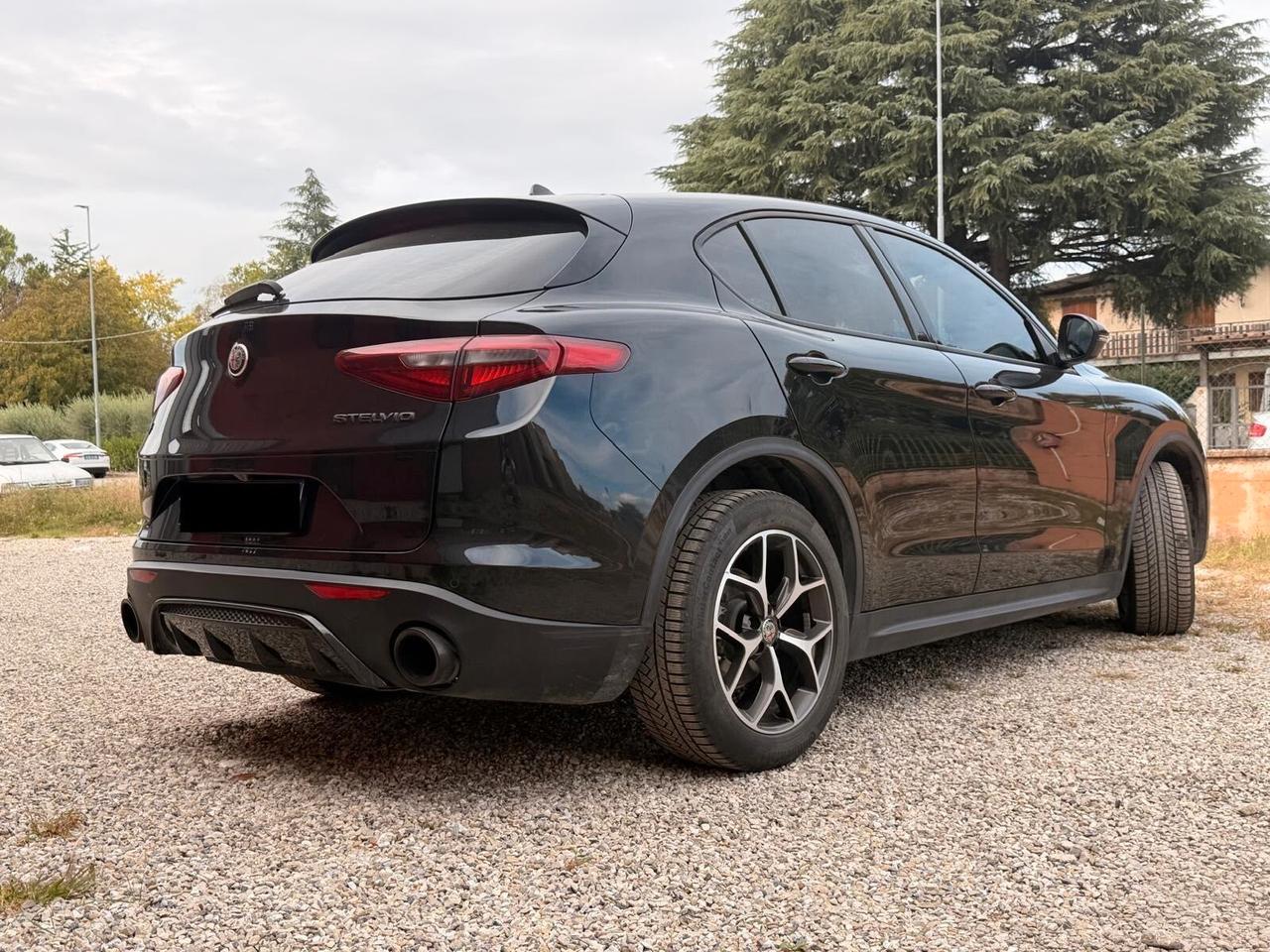 Alfa Romeo Stelvio 2.2 Turbodiesel 210 CV AT8 Q4 B-Tech