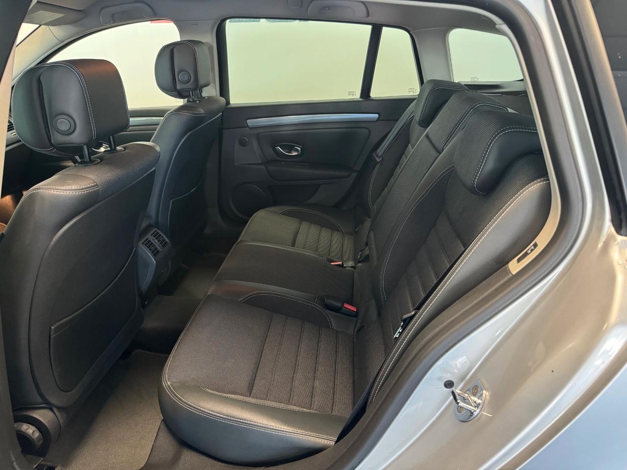 Renault Laguna 2.0 dCi 150CV SporTour Navi PACK SPORT UNIPROP. 95.000 KM