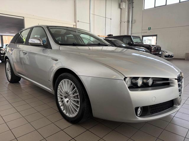 ALFA ROMEO 159 1.9 JTDm 16V Sportwagon Distinctive