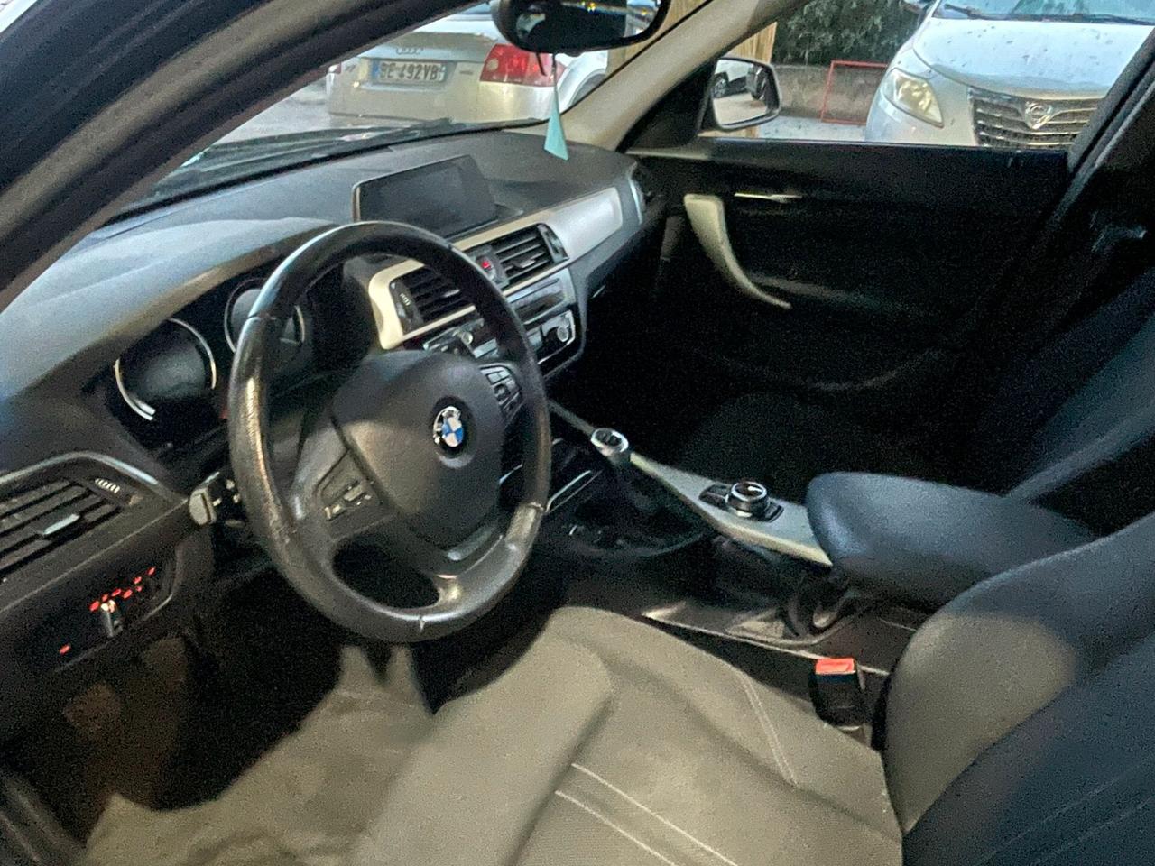 Bmw 116 118d 5p. Urban