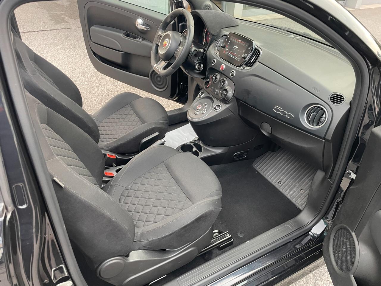 Abarth 695 C 1.4 Turbo T-Jet 180 CV M.T.A.