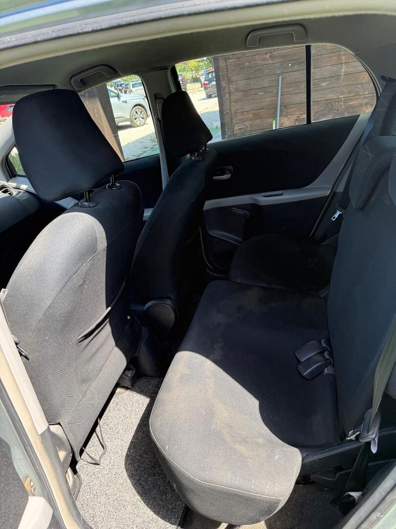 TOYOTA YARIS 2" SERIE