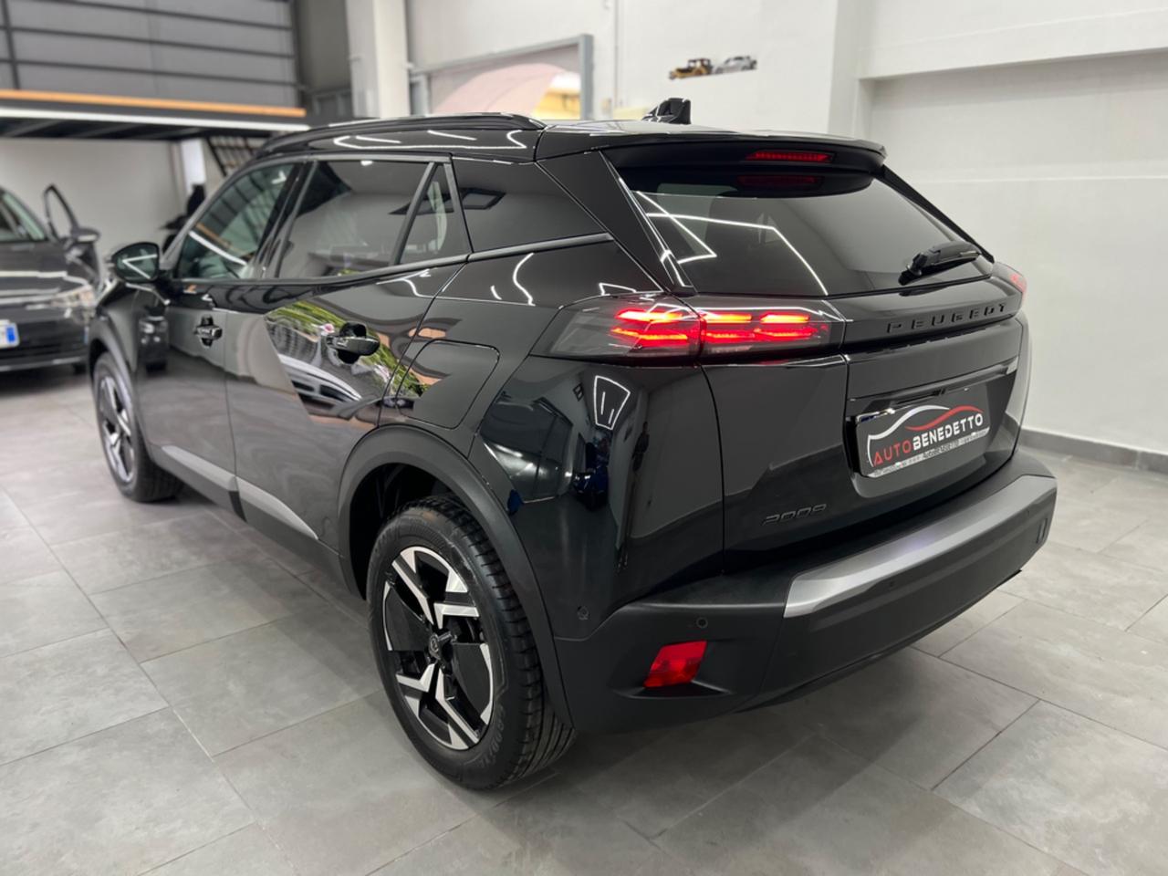 Peugeot 2008 100CV S&S Allure 12-2023