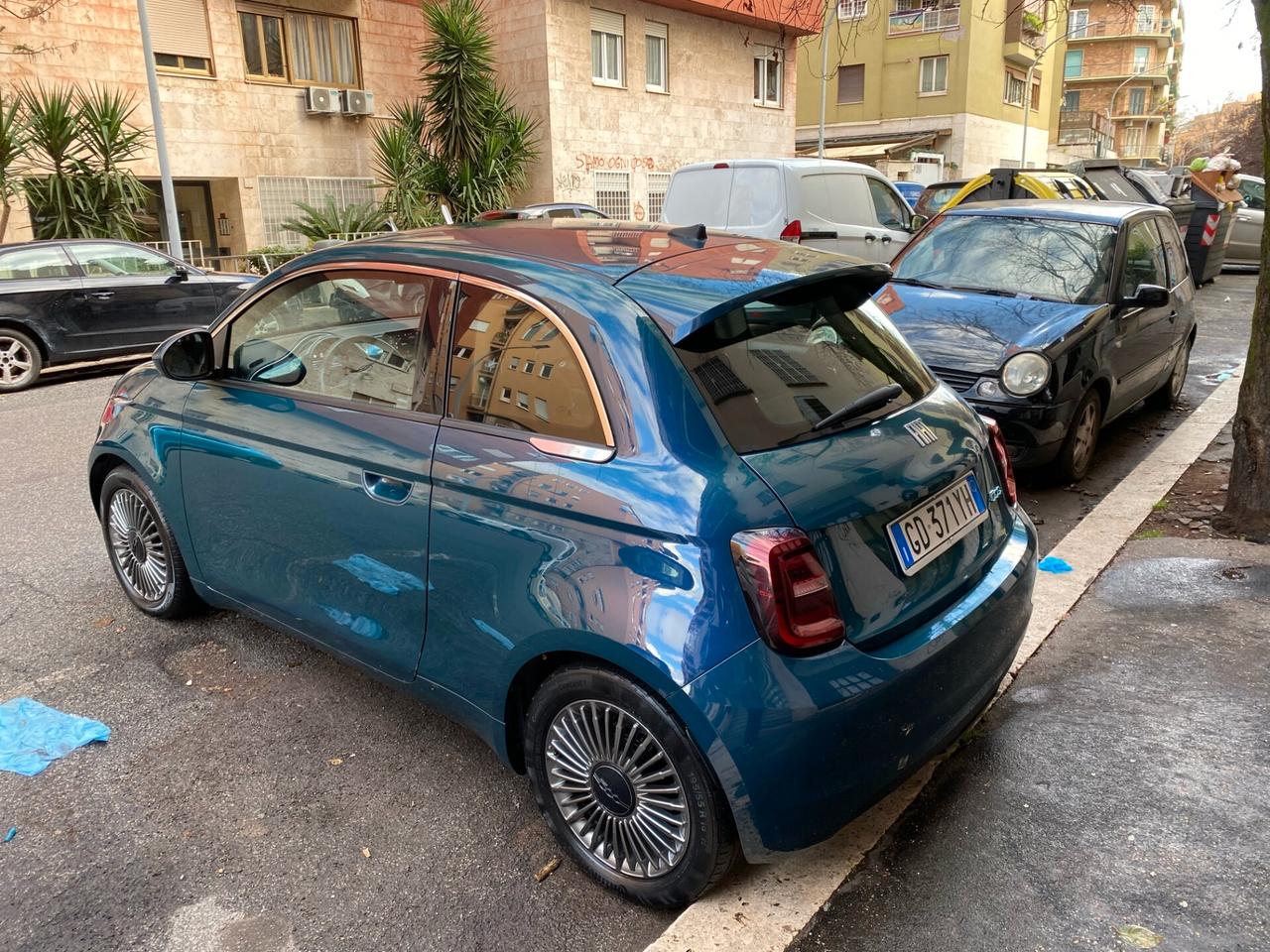 Fiat 500 500e La Prima Berlina 42 kWh