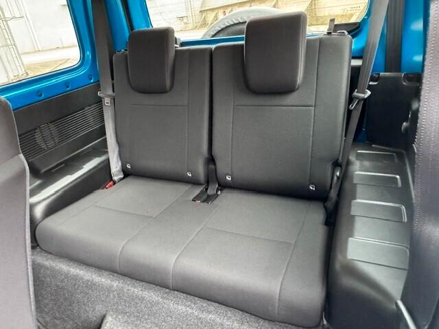 Suzuki Jimny 1.5 5MT Top