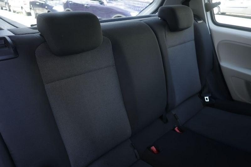 Volkswagen up! Volkswagen up! 1.0 5p. move up! 44KW ANNO 2013
