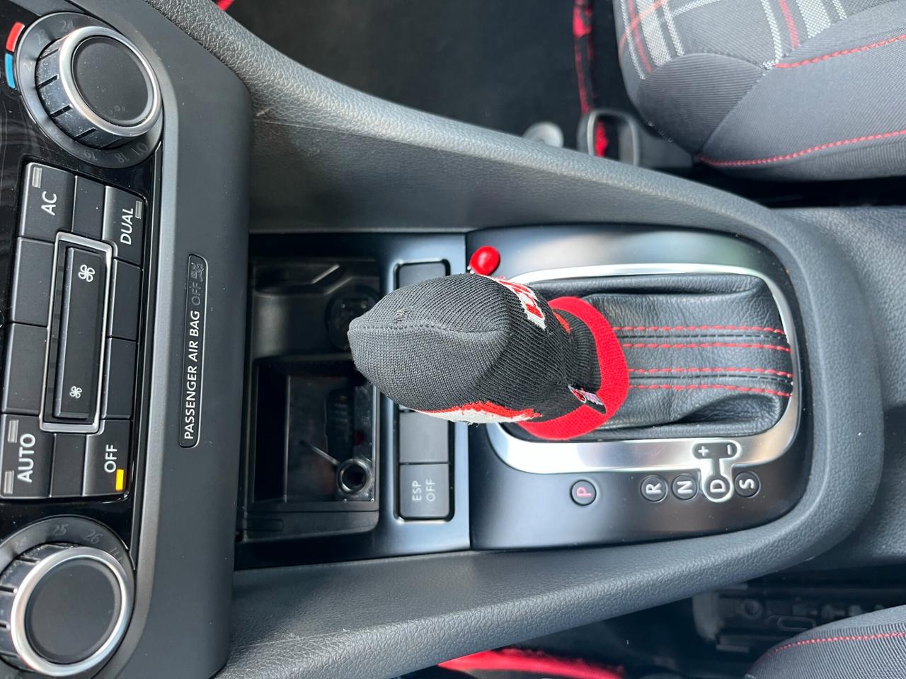 Volkswagen Golf GTI 2.0 TSI DSG 5p.