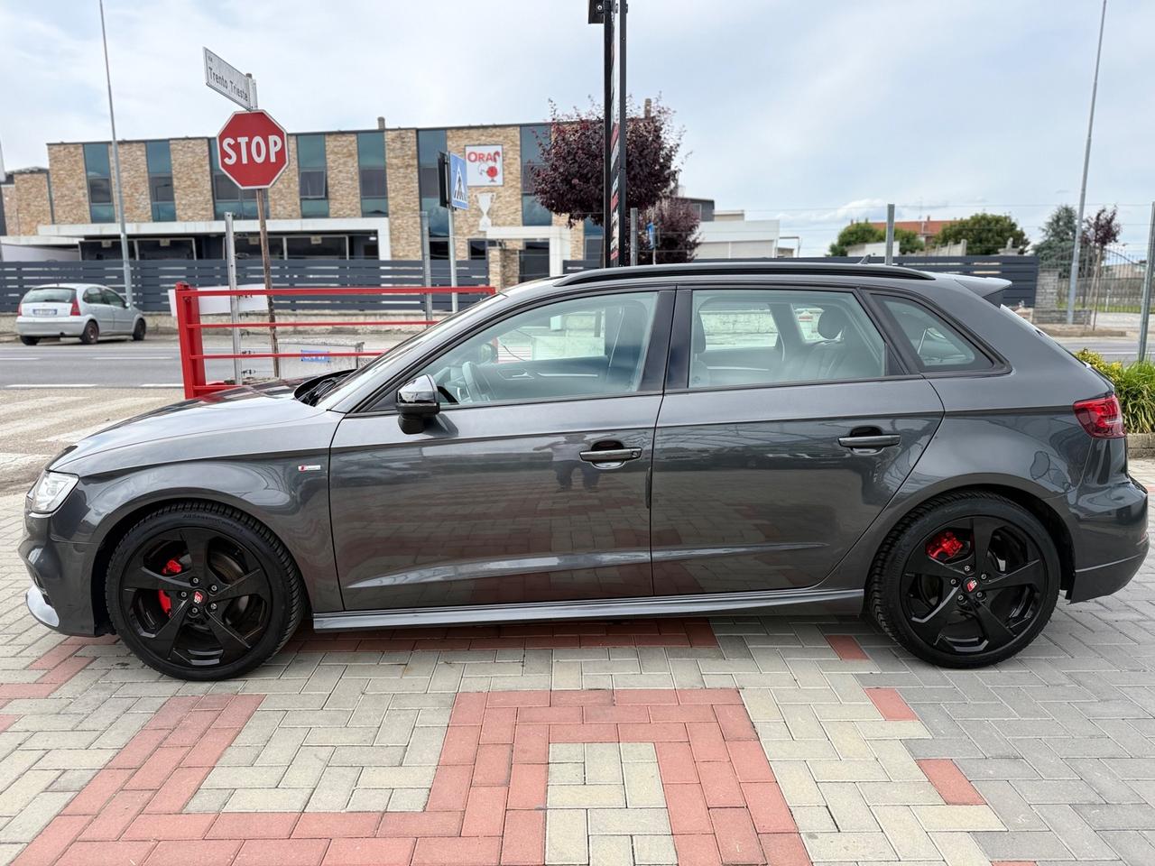 Audi A3 SPB 1.6 TDI S-LINE 5 PORTE NEOPATENTATI