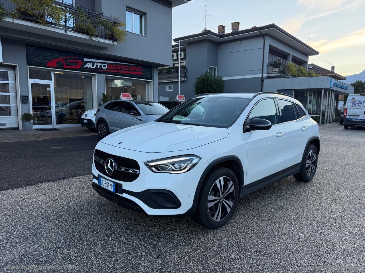 MERCEDES-BENZ GLA 200 d Automatic 4Matic Sport Plus GANCIO TRAINO VERTICALE MERCEDES