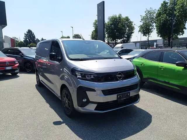 Opel Vivaro 1.5 Diesel 120cv M 3 Posti KM ZERO