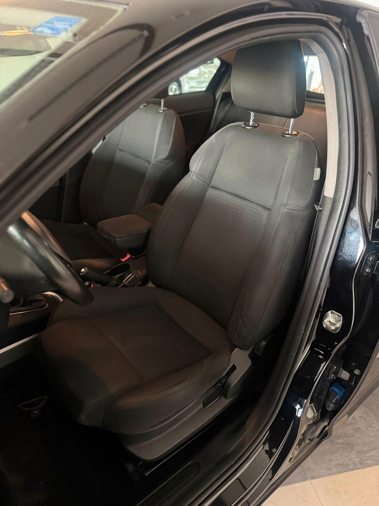 Alfa Romeo Giulietta 1.4 Turbo 120 CV GPL Distinctive