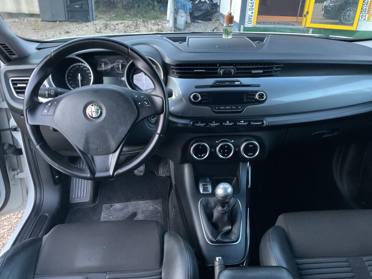 Alfa Romeo Giulietta 2.0 JTDm-2 140 CV Exclusive