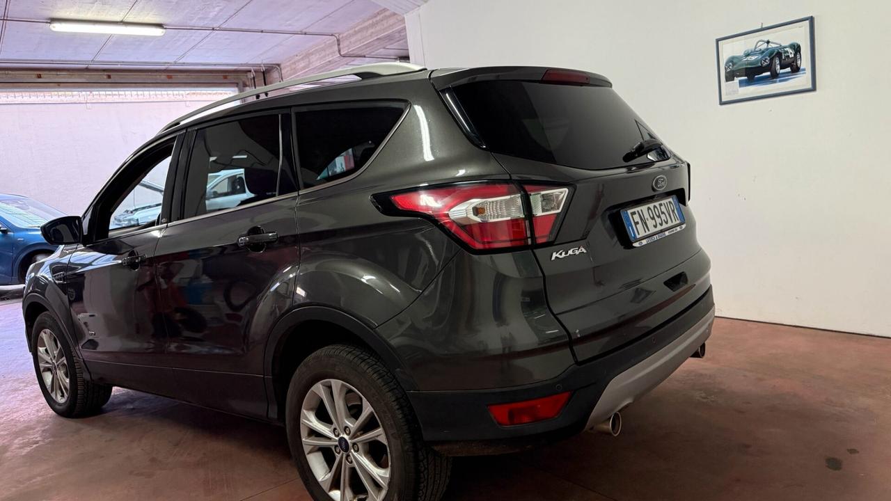 Ford Kuga 2.0 TDCI 150 CV S&S 4WD Titanium