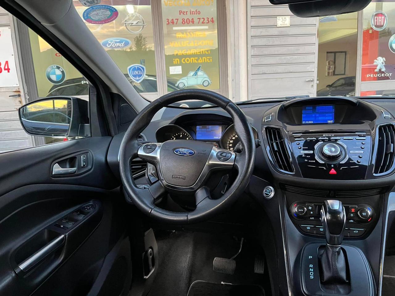 Ford Kuga 2.0 TDCI 140 CV 4WD Powershift Titanium