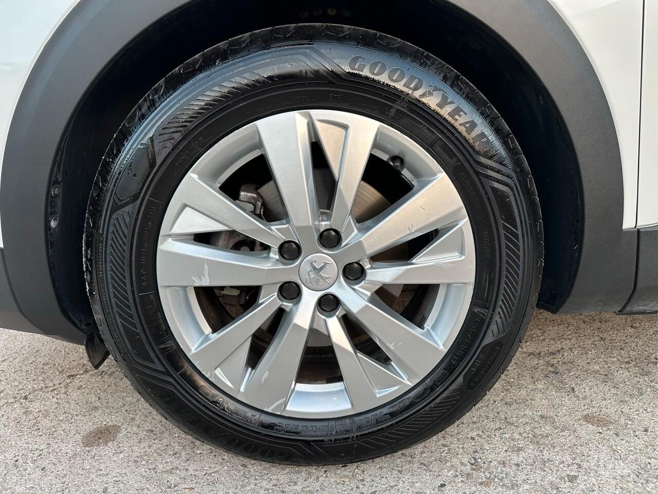 Peugeot 3008 BlueHDi 130 S&S EAT8