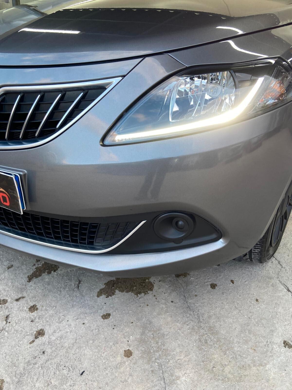 Lancia Ypsilon 1.0 FireFly 5 porte S&S Hybrid Gold