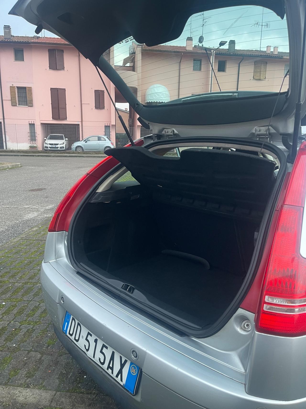 Citroen C4 1.6 HDi 90CV Classique