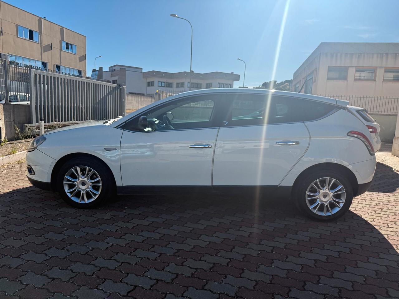Lancia Delta 1.6 MJT DPF Silver Tagliandata