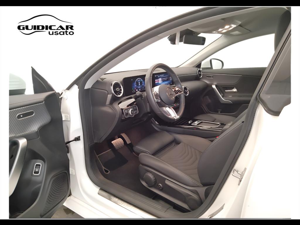 Mercedes-Benz CLA Sh.Brake - X118 2023 - CLA Shooting Brake 180 d Progressive Advanced auto