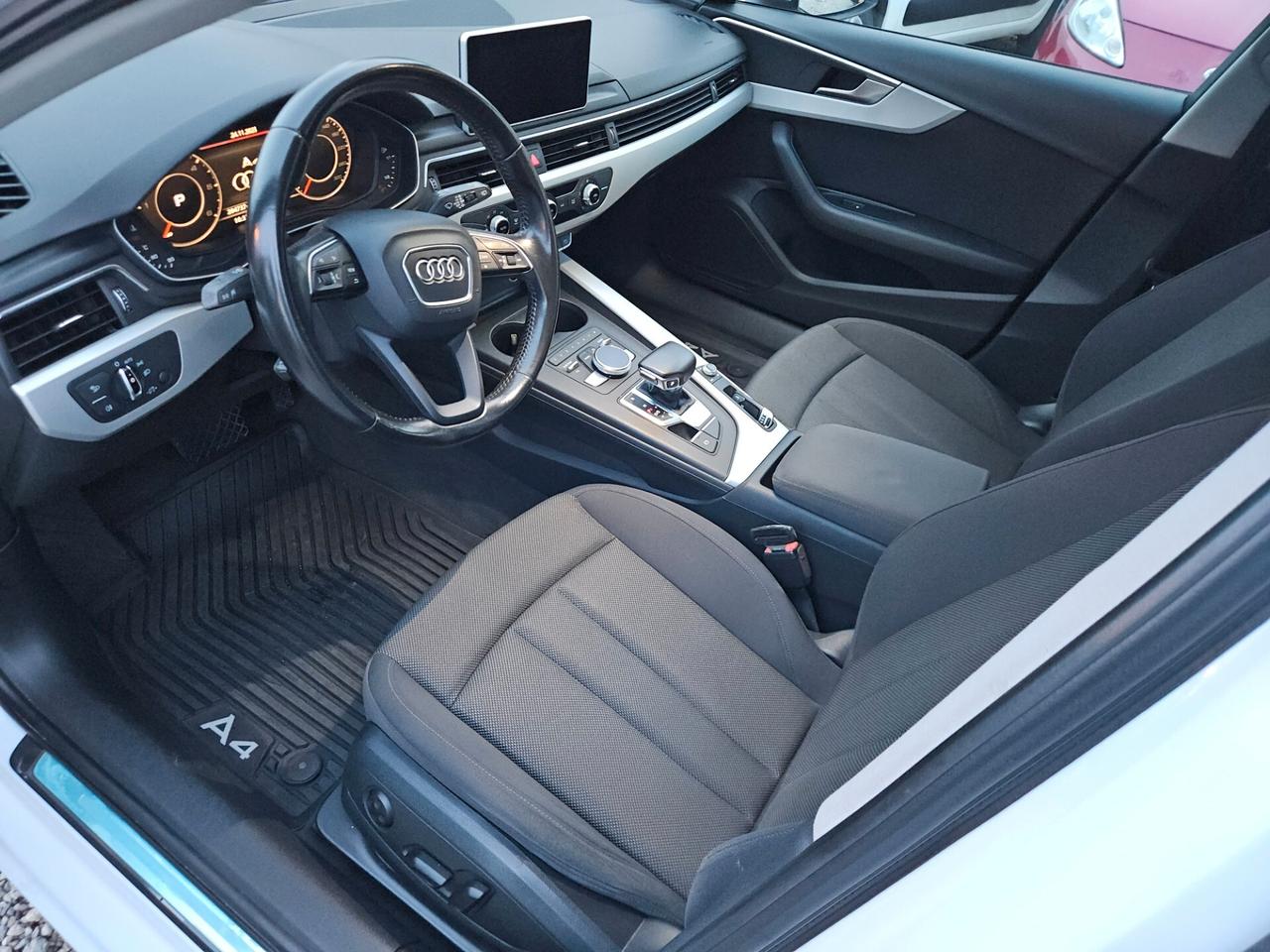 Audi A4 2.0 TDI 150 CV S tronic Sport Avant