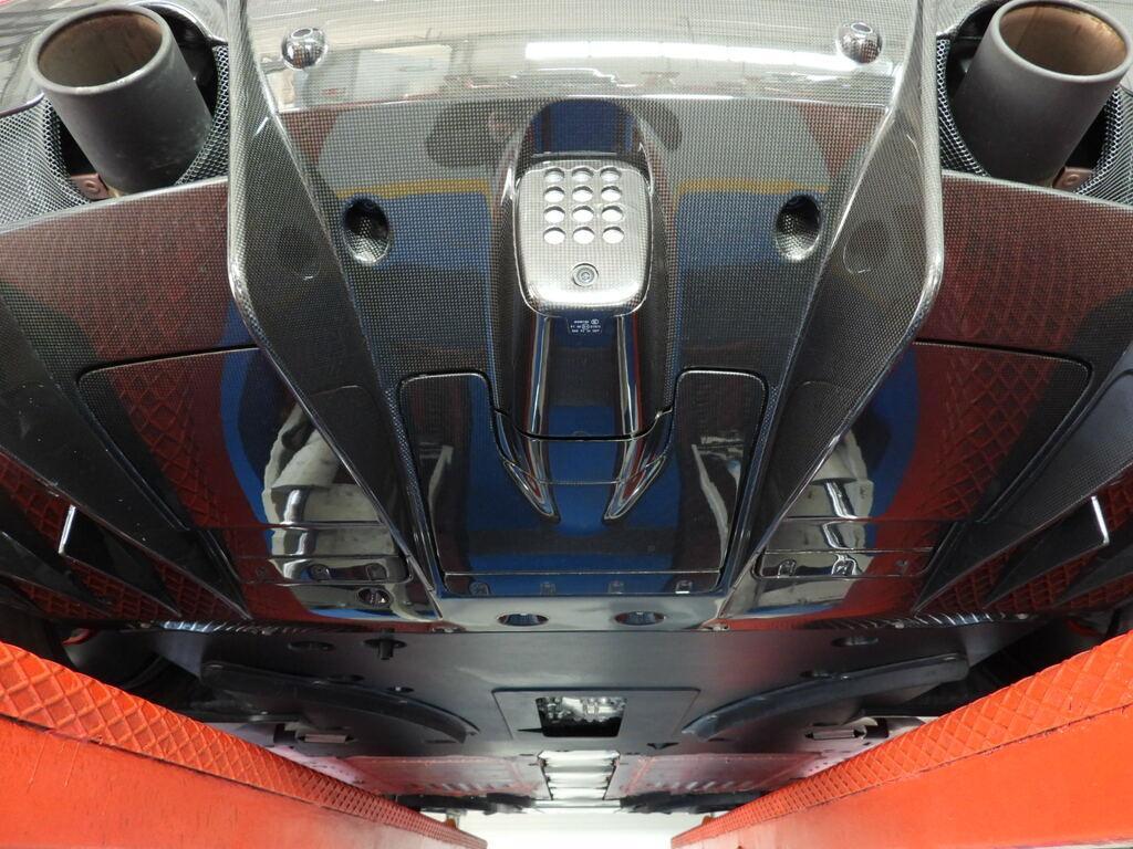 Ferrari 488 Coupe 3.9 Pista F1