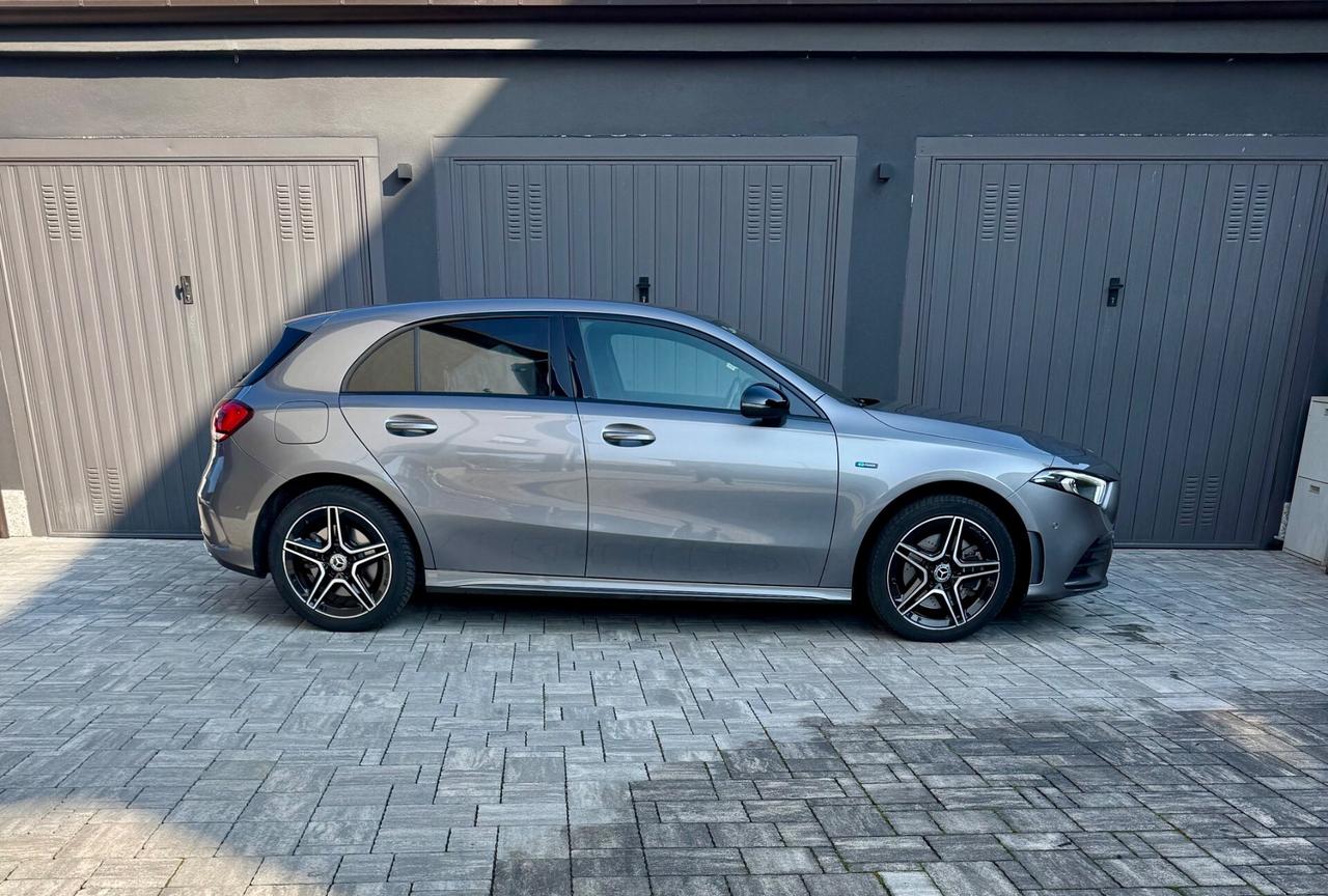 Mercedes-benz A 250 e Automatic EQ-Power amg