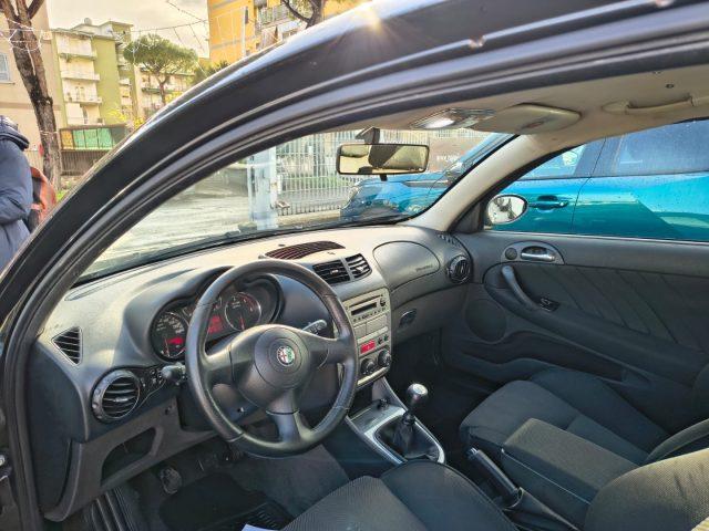 ALFA ROMEO 147 1.9 JTD 120CV 3 porte Exclusive