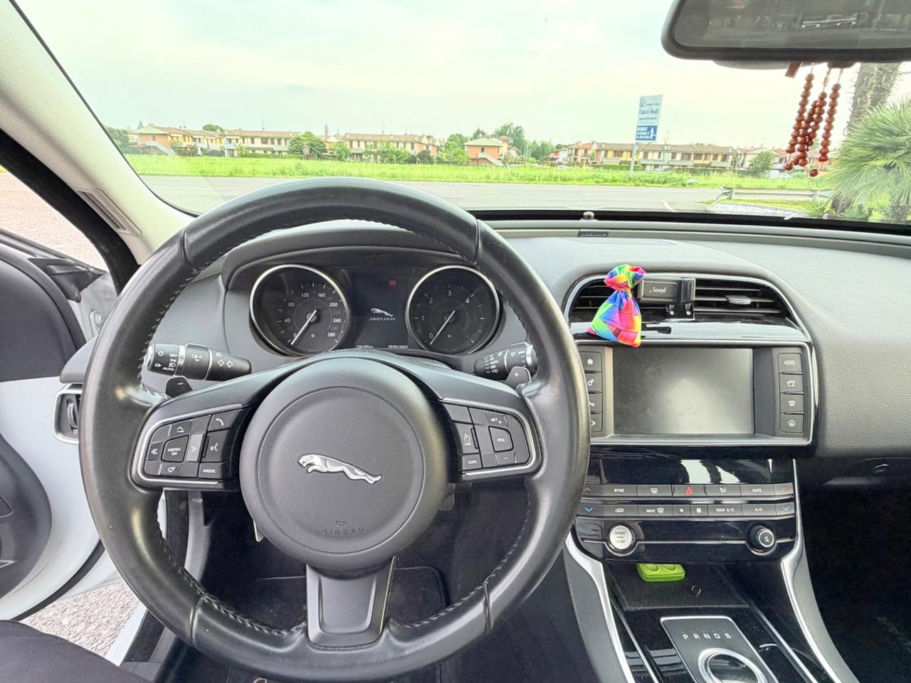 Jaguar XF 2.0 D 180 CV AWD aut. Portfolio