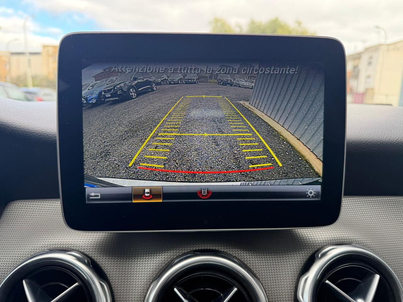 Mercedes-benz GLA 200D SPORT