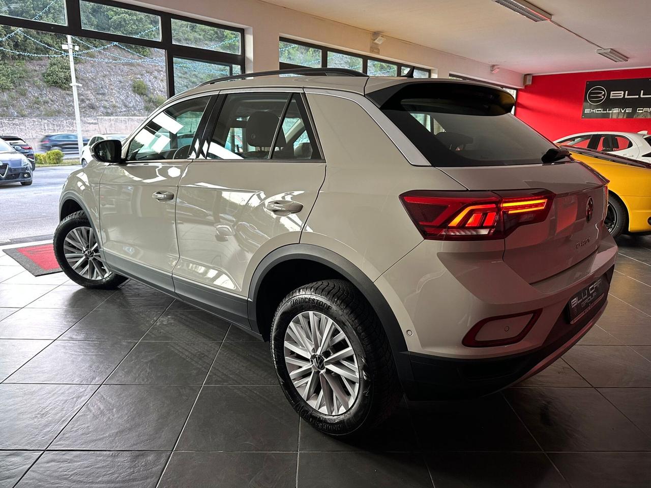 VOLKSWAGEN T-ROC 2.0TDI LIFE 116cv *COCKPIT*