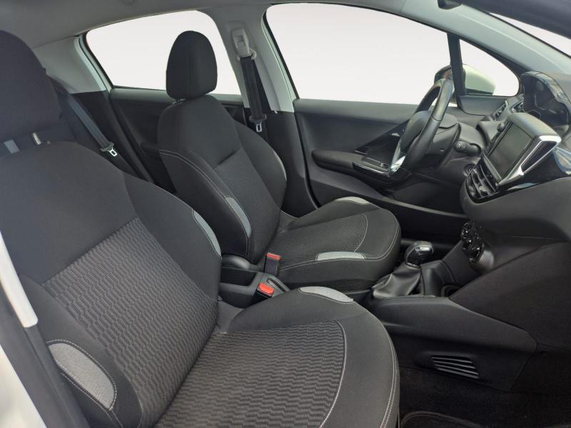 Peugeot 208 5 Porte 208 5p 1.2 puretech Active 82cv