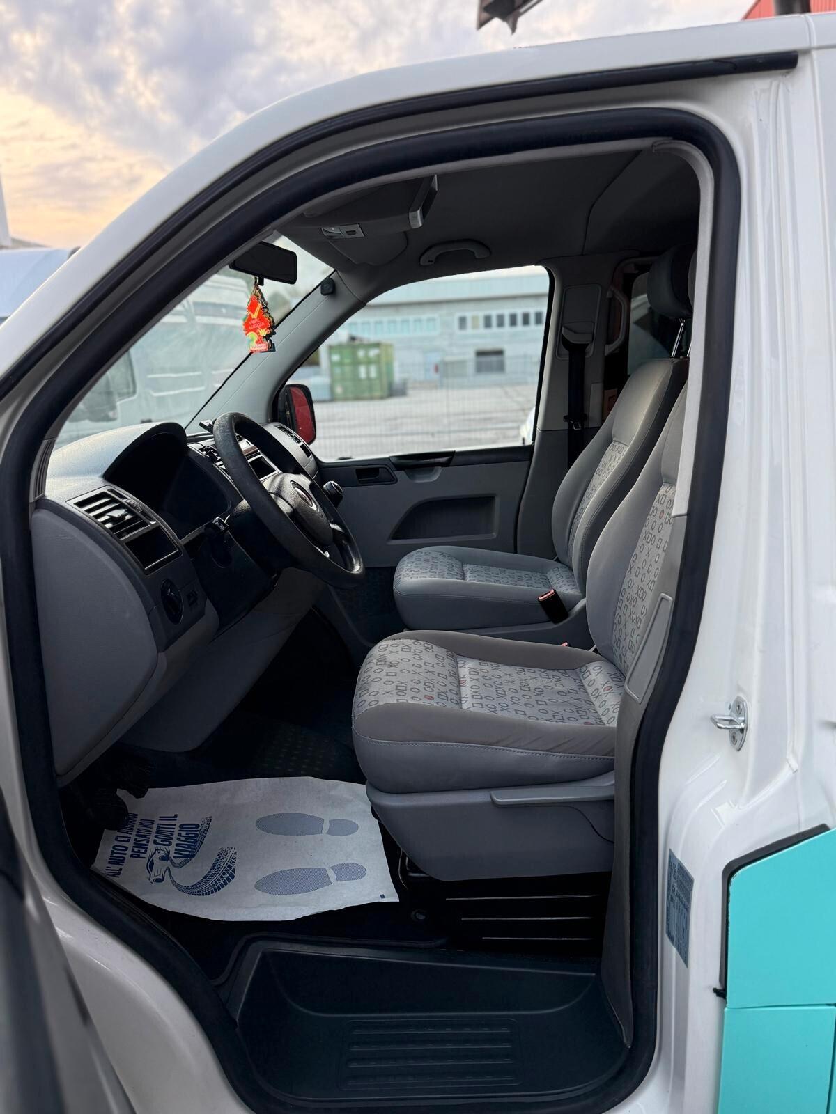 Volkswagen Transporter Caravelle T5 2.5 TDI/130CV PC