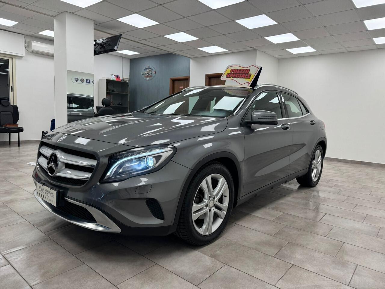 MERCEDES-BENZ GLA 200 D AUTOMATC PREMIUM