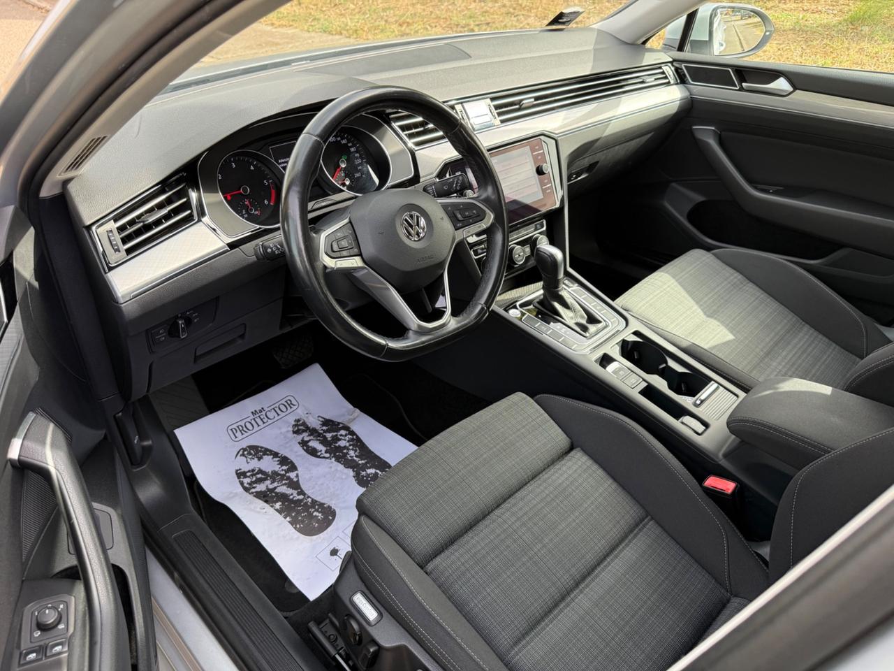 Volkswagen Passat Variant 1.6 TDI SCR DSG Business BMT