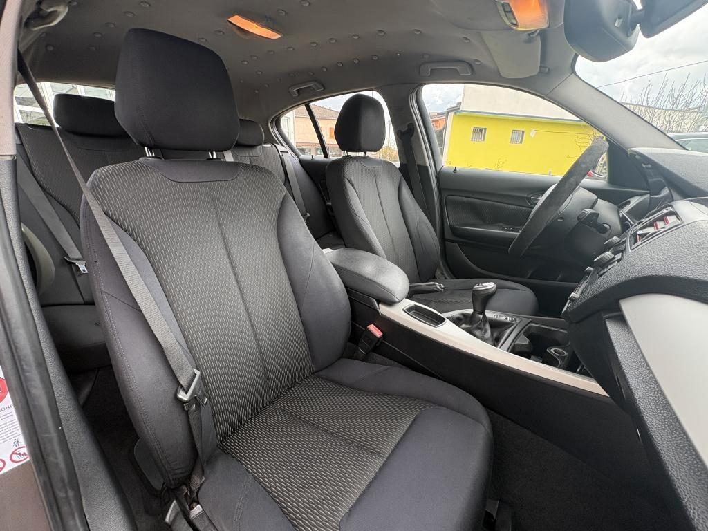 Bmw 118 d 5p. 143cv Unique