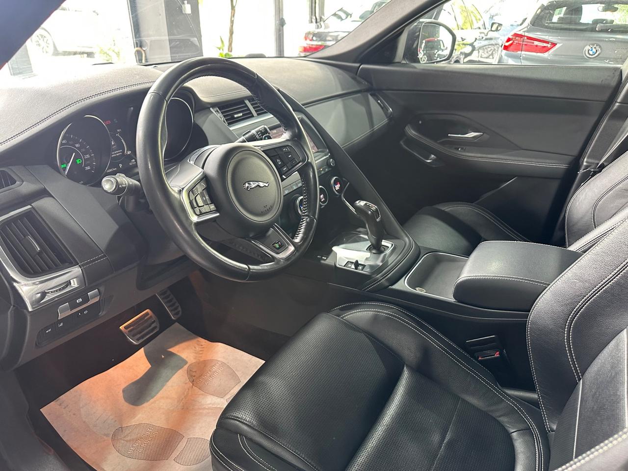 Jaguar E-Pace 2.0D 150 CV AWD aut. R-Dynamic HSE