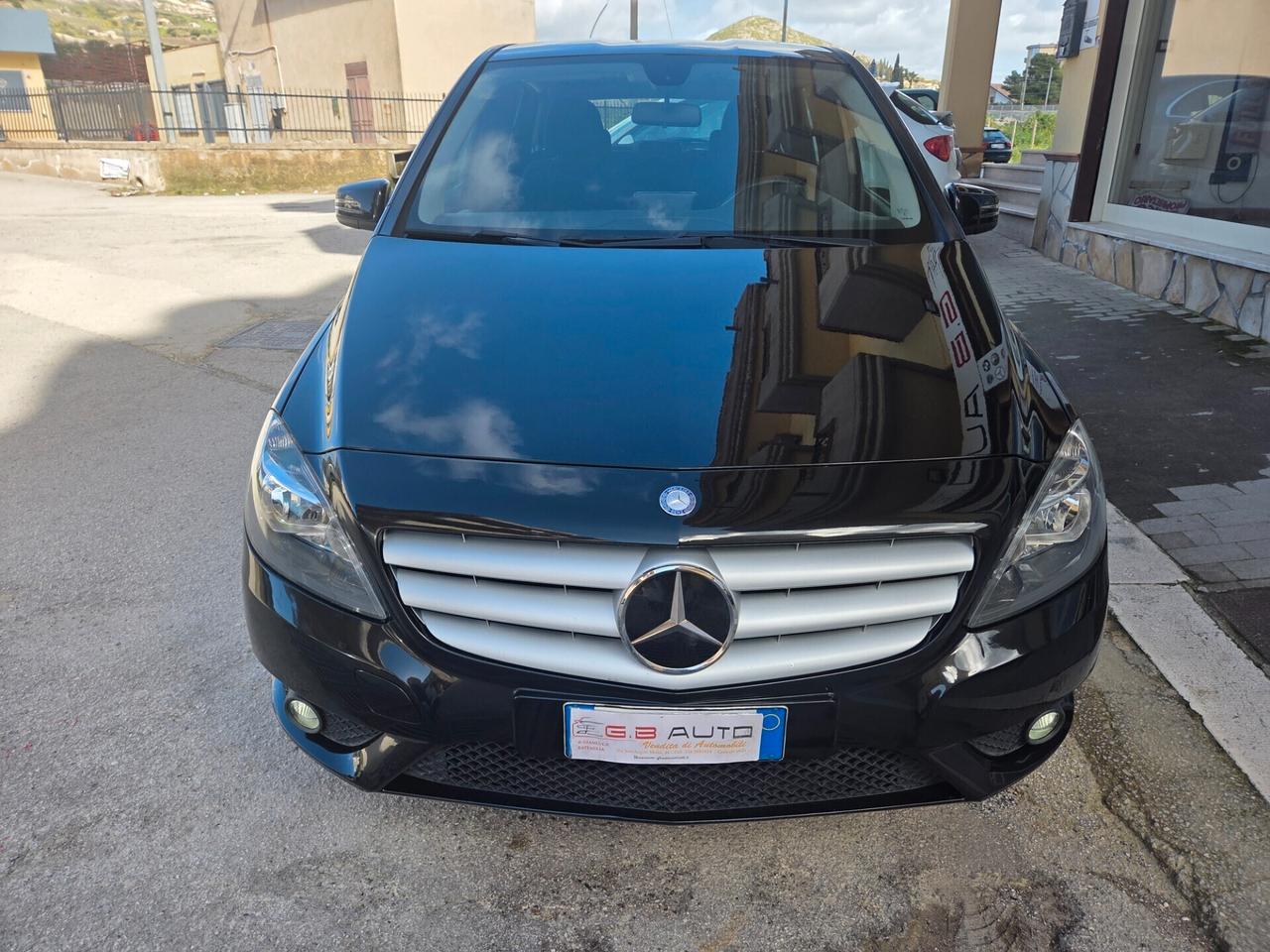 MERCEDES B180 ANNO 2014 1.5 110 CV KM CERTIFICATI