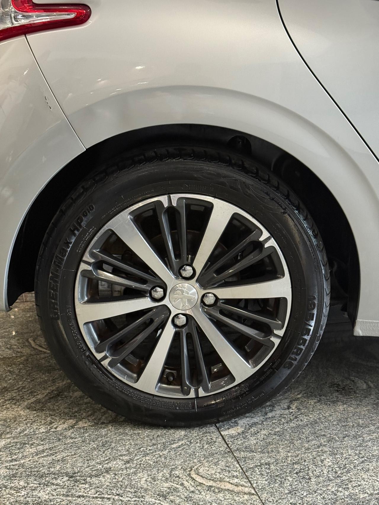 Peugeot 208 1.4 VTi 95 CV 5p. GPL Allure