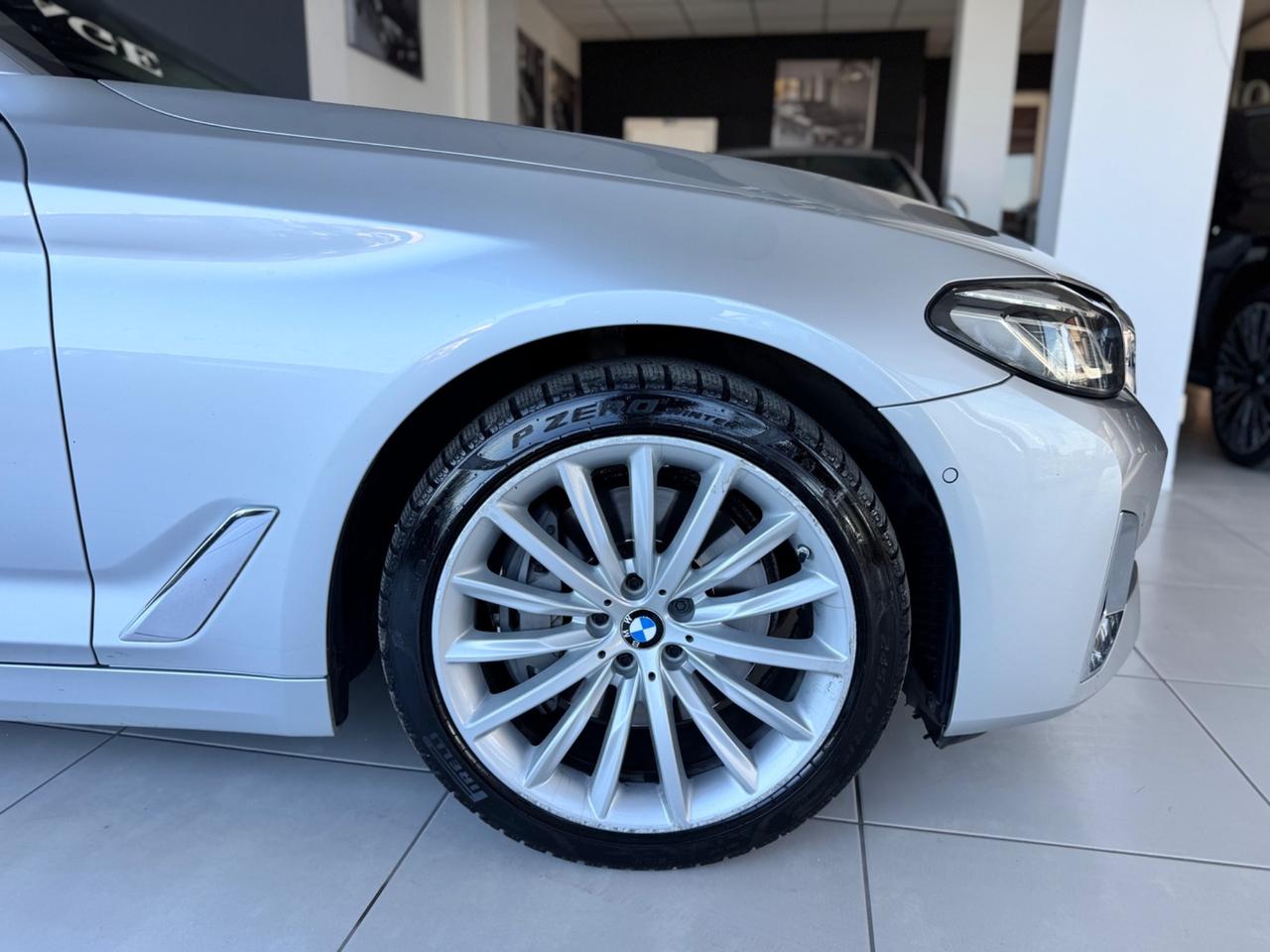 Bmw 530d 48V xDrive Luxury LCI LED TETTO