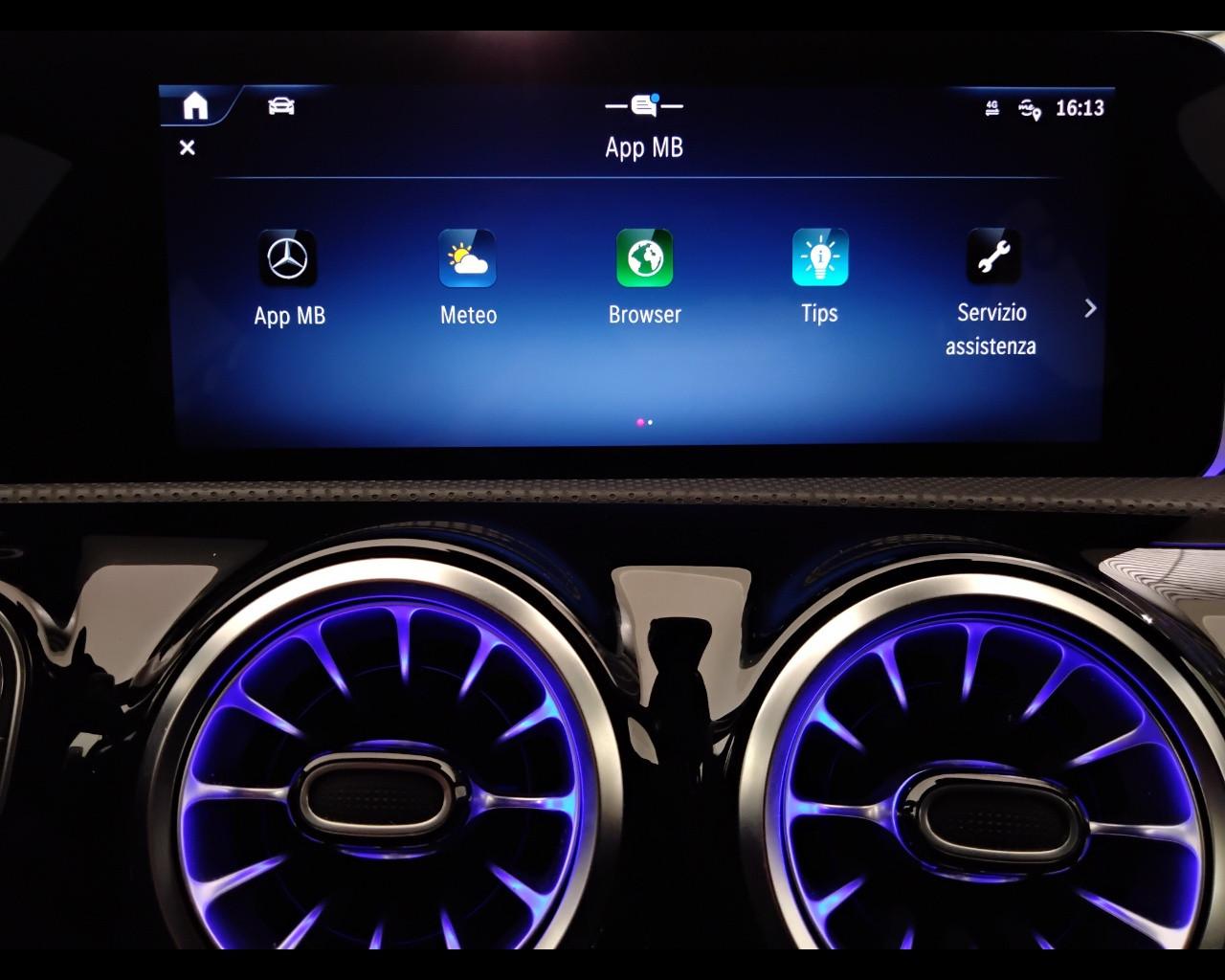 Mercedes-Benz Classe A - V177 2023 - A 180 d AMG Line Advanced Plus auto