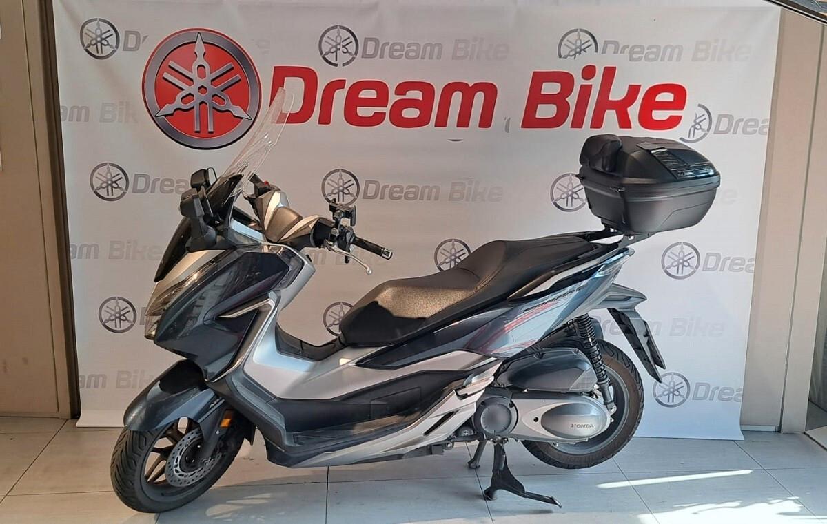 Honda Forza 300 abs