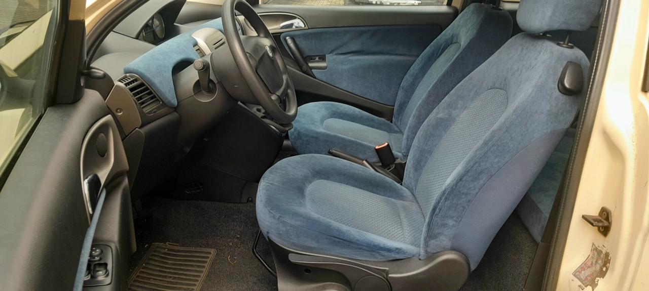 Lancia Ypsilon 1.2 Argento NeopatentatiOK