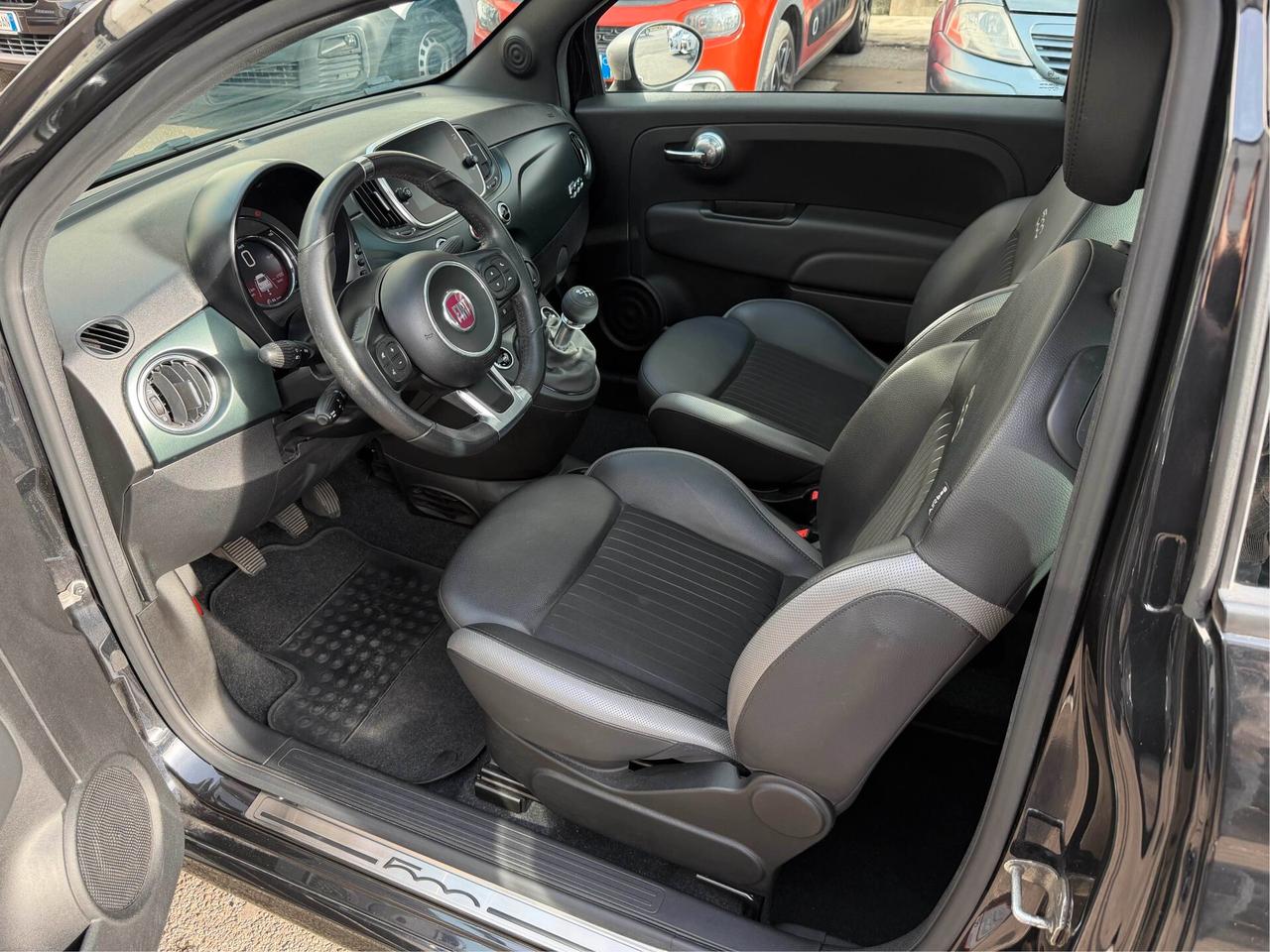 Fiat 500 1.0 Hybrid Rockstar NEOPATENTATI