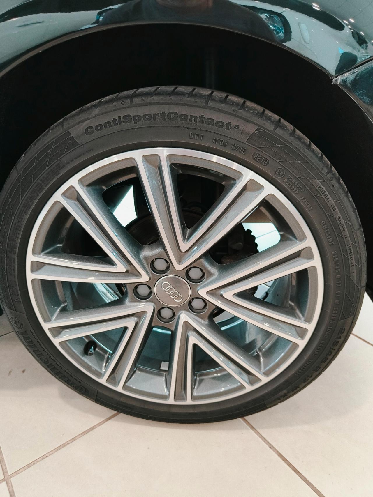 Audi A1 1.6 TDI S line edition plus
