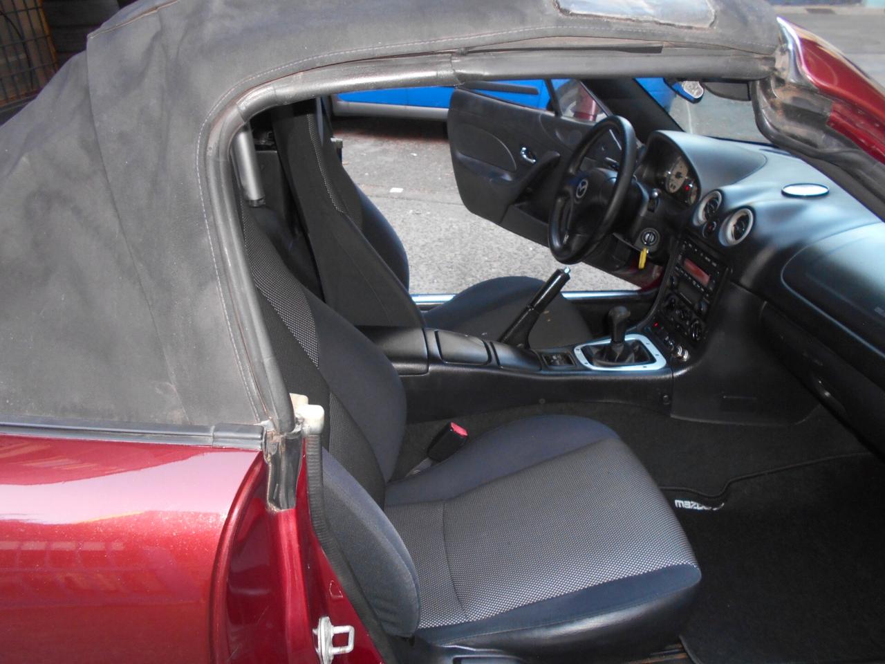 Mazda MX-5 1.6i 16V cat Roma