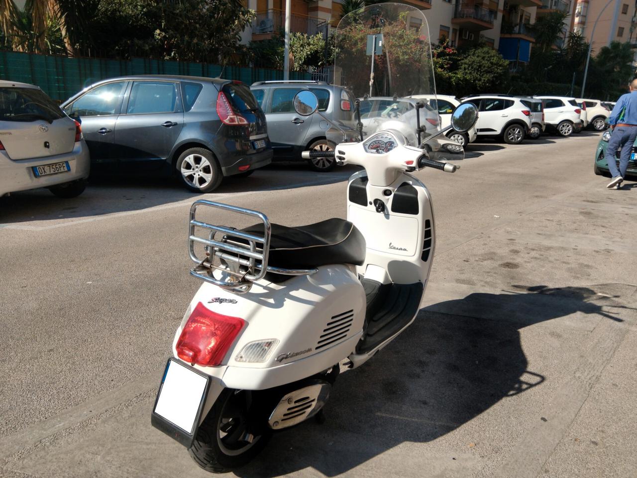 PIAGGIO VESPA GTS 300 COME NUOVA