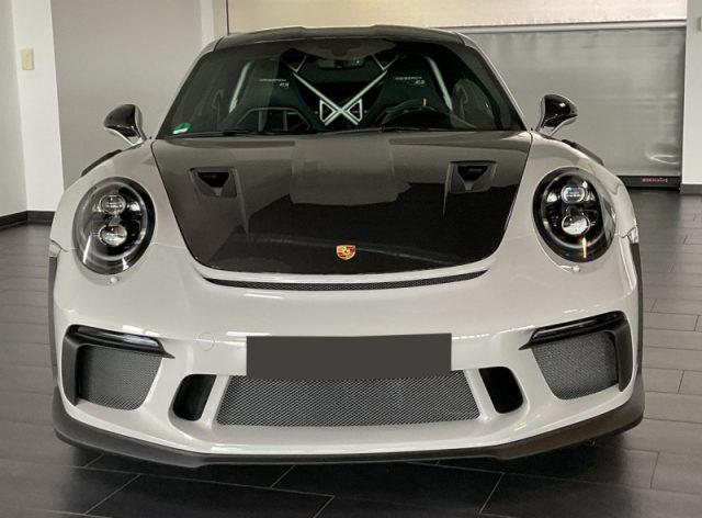 PORSCHE 911 GT3 RS
