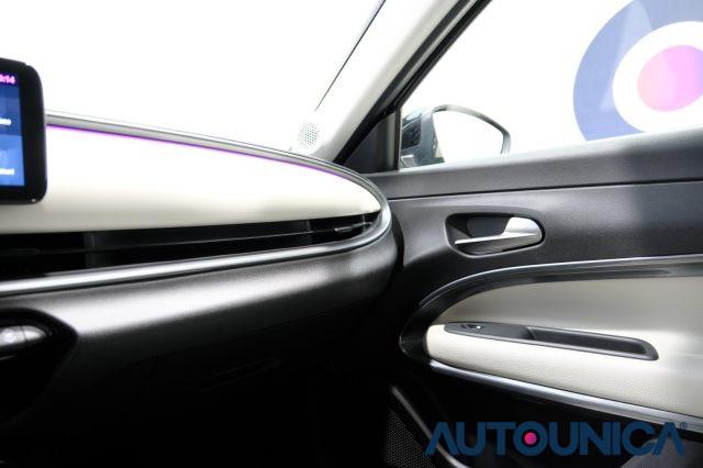 FIAT 600 HYBRID 100 CV DCT MHEV LA PRIMA NEOPATENTATI