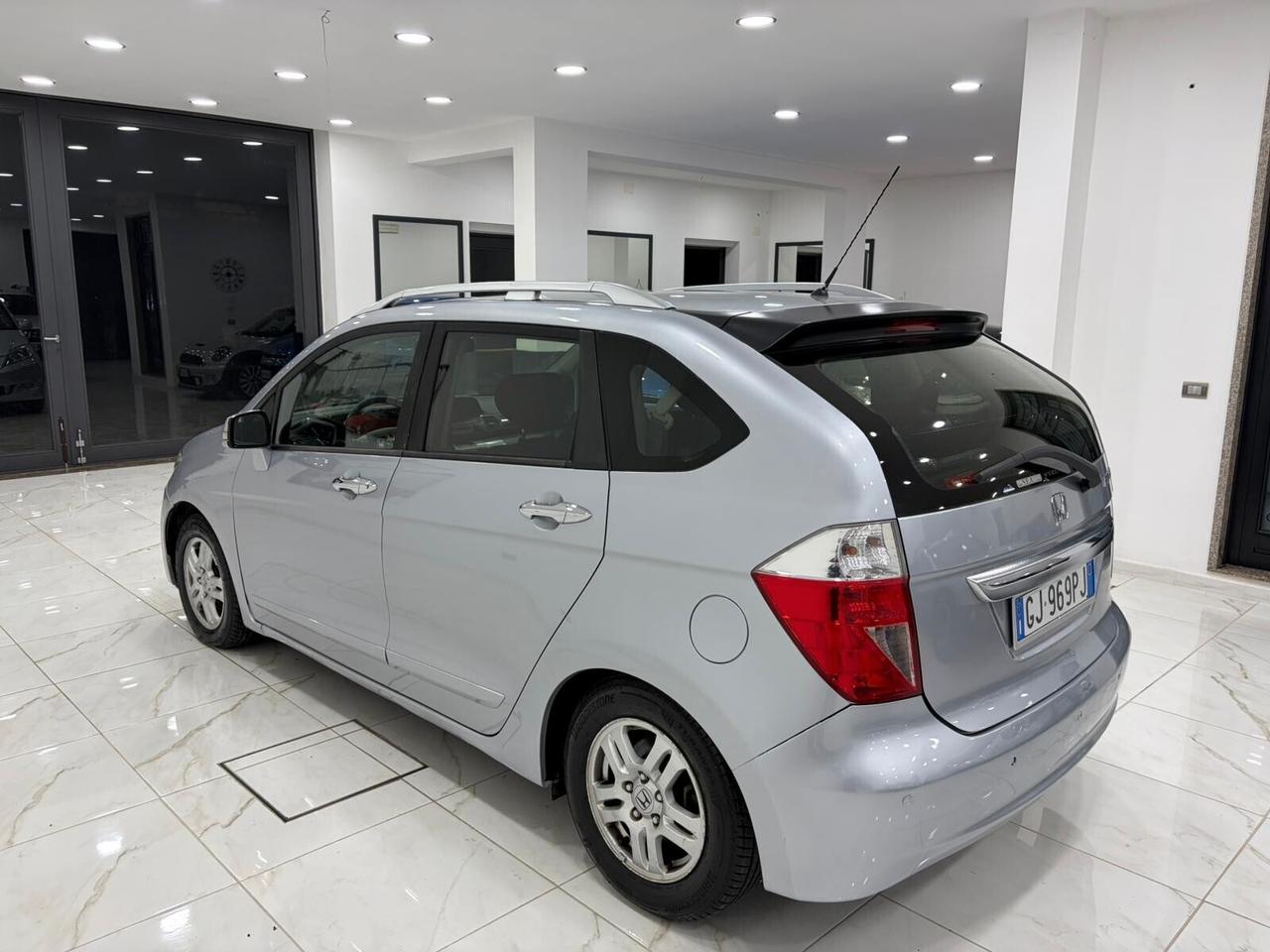 Honda FR-V 1.7 16 V VTEC GPL 6 POSTI
